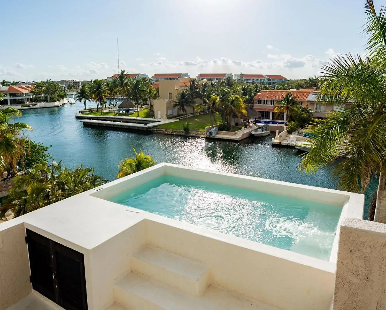 Magnifica Casa Laguna Cerca De La Playa. Puerto Aventuras Villa