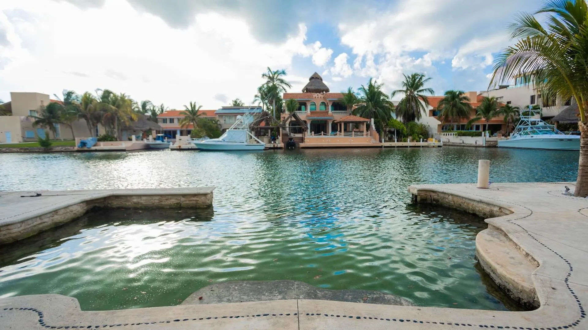 Magnifica Casa Laguna Cerca De La Playa. Puerto Aventuras Mexico